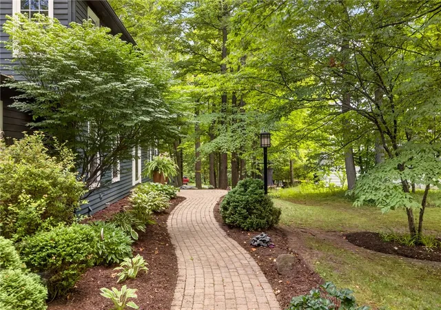 Photo 3 of Sale Pending at 148 Bent Oak, Perinton, NY 14450 | MLS# R1709931 | Listing updated on 2026-09-02