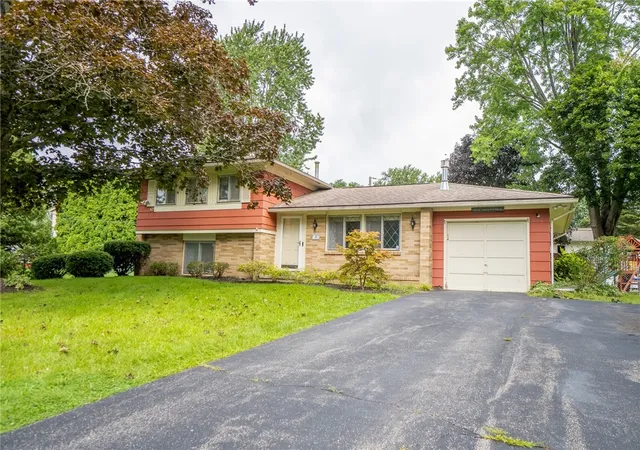 Photo 1 of Sale Pending at 49 Gateway Rd, Chili, NY 14624 | MLS# R1710034 | Listing updated on 2026-09-02