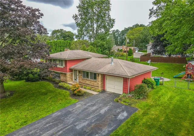 Photo 3 of Sale Pending at 49 Gateway Rd, Chili, NY 14624 | MLS# R1710034 | Listing updated on 2026-09-02