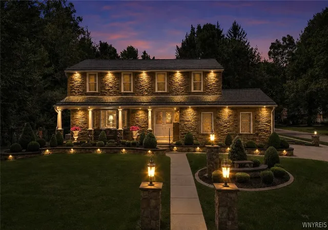 Photo 2 of Sale Pending at 1 Dan Troy Dr, Amherst, NY 14221 | MLS# B1710114 | Listing updated on 2026-09-10