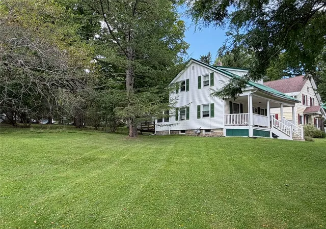 Photo 3 of Sale Pending at 141 East St, Oneonta, NY 13820 | MLS# R1703297 | Listing updated on 2026-08-31