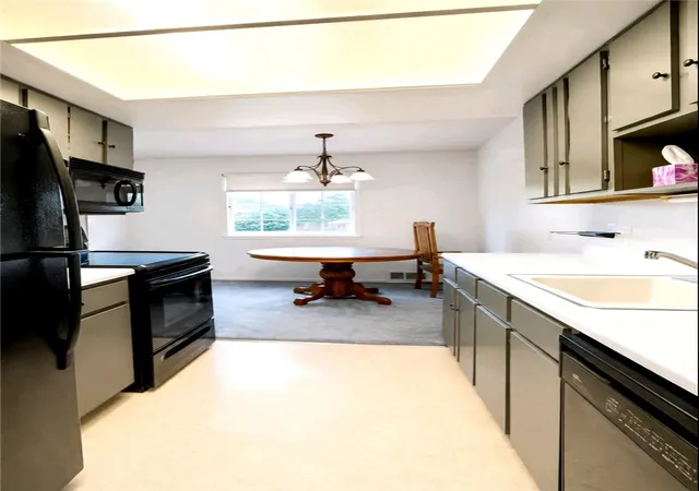Photo 2 of Condo for sale at 24 F Colonial Pkwy #F, Pittsford, NY 14534 | MLS# R1710047 | Listing updated on 2026-09-02