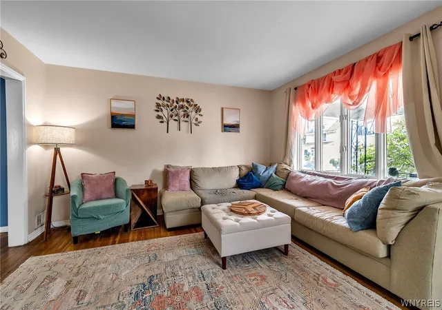 Photo 2 of Sale Pending at 32 Warren Ave, Tonawanda, NY 14217 | MLS# B1710160 | Listing updated on 2026-09-08