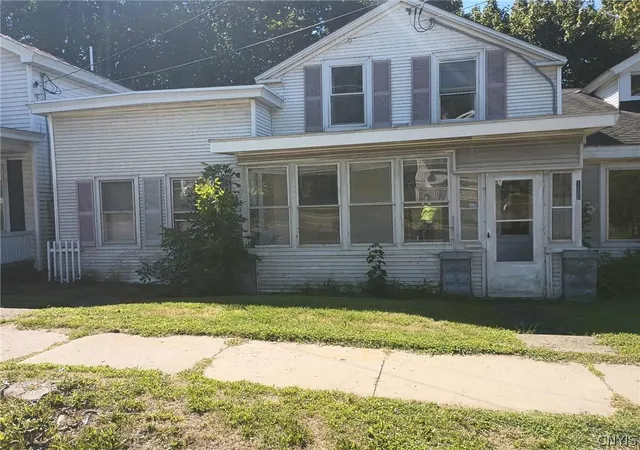 Photo 3 of Multi family home for sale at 160 W Bridge St, Oswego, NY 13126 | MLS# S1708673 | Listing updated on 2026-08-26
