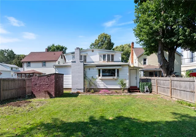 Photo 2 of Single family home for sale at 35 Banker Pl, Rochester, NY 14616 | MLS# R1707947 | Listing updated on 2026-09-13