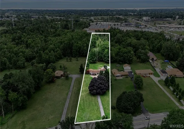 Photo 3 of Sale Pending at 785 Orchard Park Rd, West Seneca, NY 14224 | MLS# B1709789 | Listing updated on 2026-08-29