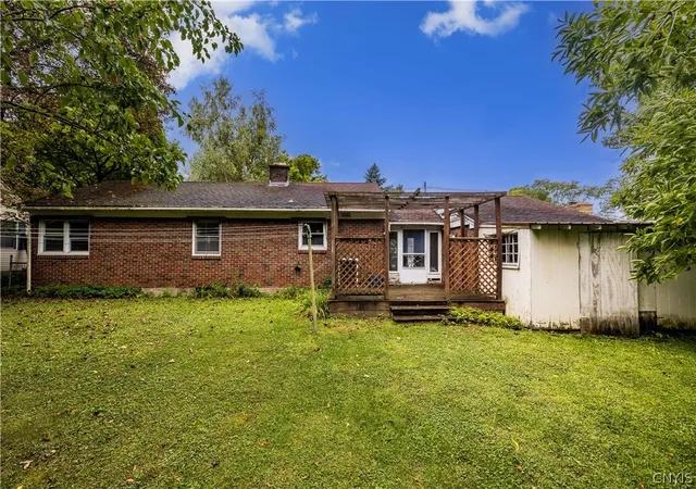 Photo 3 of Single family home for sale at 107 Mott Rd, Manlius, NY 13066 | MLS# S1709522 | Listing updated on 2026-09-07