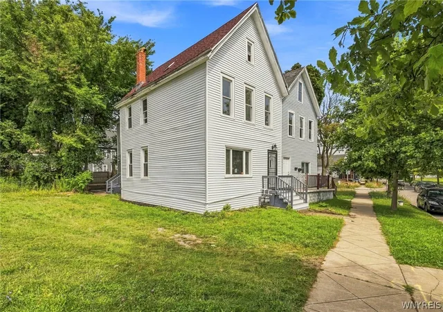 Photo 2 of Multi family home for sale at 324 Carlton St, Buffalo, NY 14204 | MLS# B1710209 | Listing updated on 2026-08-26