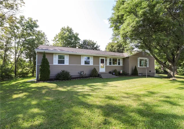 Photo 1 of Single family home for sale at 13 Colonial Dr, Horseheads, NY 14845 | MLS# R1710200 | Listing updated on 2026-09-12