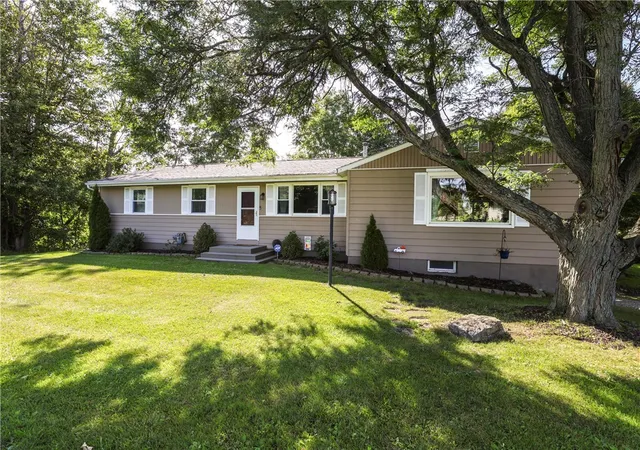 Photo 2 of Single family home for sale at 13 Colonial Dr, Horseheads, NY 14845 | MLS# R1710200 | Listing updated on 2026-09-12