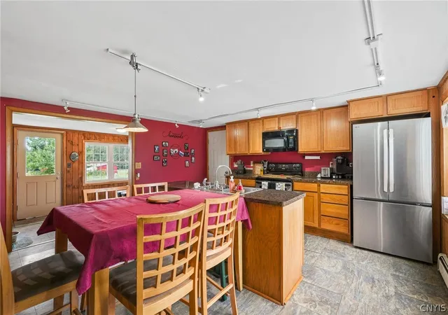 Photo 4 of Single family home for sale at 2684 Henneberry Rd, Pompey, NY 13138 | MLS# S1710157 | Listing updated on 2026-09-06