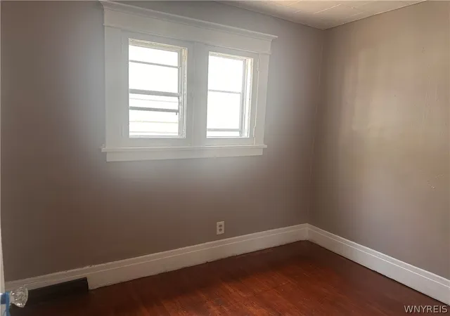 Photo 3 of Sale Pending at 435 Lisbon Ave, Buffalo, NY 14215 | MLS# B1710008 | Listing updated on 2026-08-26
