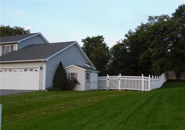 Photo 3 of Single family home for sale at 16 Morin Cir, Henrietta, NY 14586 | MLS# R1710089 | Listing updated on 2026-09-03