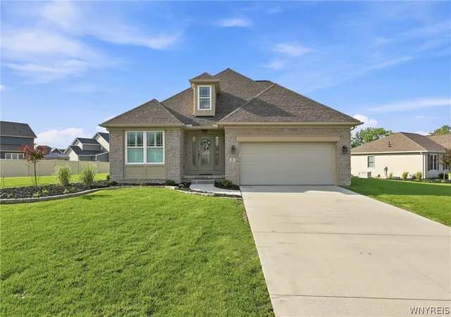 Photo 1 of Sale Pending at 8 Samantha Ct, West Seneca, NY 14224 | MLS# B1709235 | Listing updated on 2026-09-14