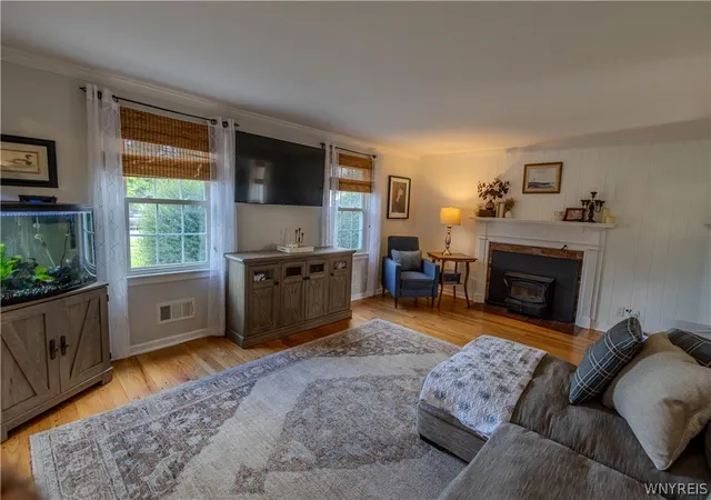 Photo 3 of Sale Pending at 90 Park Forest Dr, Amherst, NY 14221 | MLS# B1709649 | Listing updated on 2026-09-09