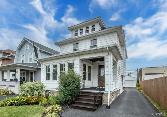 Photo 1 of Sale Pending at 17 Westgate Rd, Tonawanda, NY 14217 | MLS# B1709129 | Listing updated on 2026-09-08