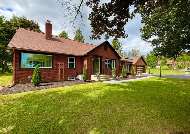 Single family home for sale at 533 Gillett Rd, Ogden, NY 14559 | MLS# R1710105