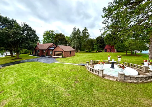 Photo 3 of Single family home for sale at 533 Gillett Rd, Ogden, NY 14559 | MLS# R1710105 | Listing updated on 2026-09-16