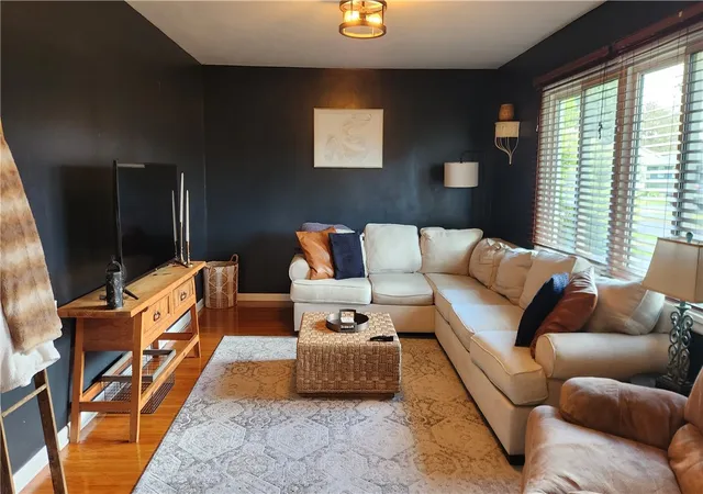 Photo 3 of Sale Pending at 48 Belview Dr, Irondequoit, NY 14609 | MLS# R1710351 | Listing updated on 2026-09-09
