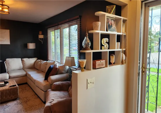 Photo 4 of Sale Pending at 48 Belview Dr, Irondequoit, NY 14609 | MLS# R1710351 | Listing updated on 2026-09-09