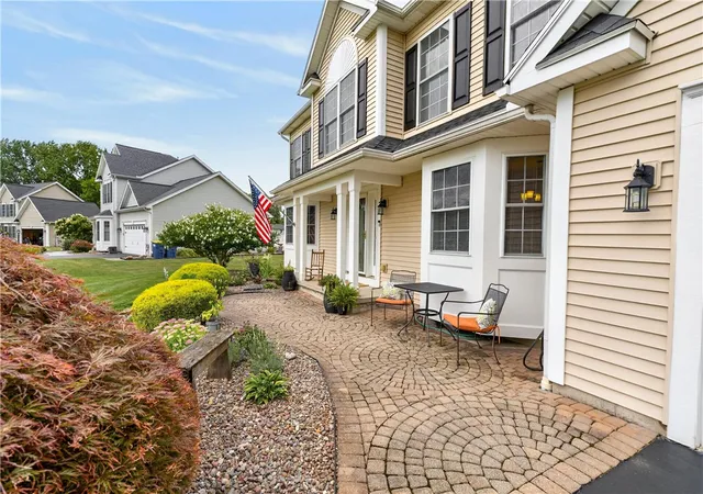 Photo 3 of Sale Pending at 1361 Cherry Laurel Cir, Webster, NY 14580 | MLS# R1710241 | Listing updated on 2026-09-05