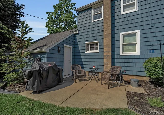 Photo 4 of Sale Pending at 4661 N Bailey Ave, Amherst, NY 14226 | MLS# B1710358 | Listing updated on 2026-09-03