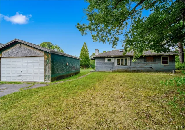 Photo 2 of Sale Pending at 9767 Ethel Rd, Clay, NY 13029 | MLS# S1709704 | Listing updated on 2026-09-01