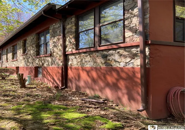 Photo 3 of Single family home for sale at 57 Maple Ave, Pomfret, NY 14063 | MLS# R1710291 | Listing updated on 2026-09-02
