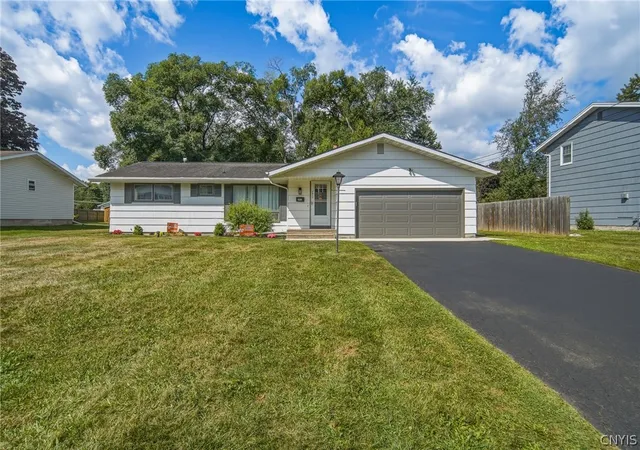 Photo 1 of Sale Pending at 7411 Rosewood Cir, Cicero, NY 13212 | MLS# S1710327 | Listing updated on 2026-08-30