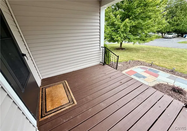 Photo 4 of Sale Pending at 202 Danbury Dr, Camillus, NY 13219 | MLS# S1710092 | Listing updated on 2026-09-01
