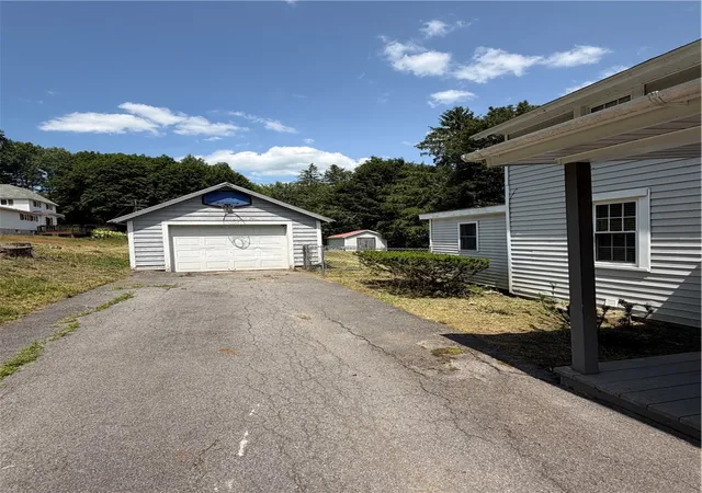 Photo 3 of Single family home for sale at 6 Holmes Ave, New Berlin, NY 13411 | MLS# R1710151 | Listing updated on 2026-09-10