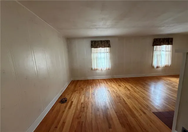 Photo 3 of Single family home for sale at 6 Holmes Ave, New Berlin, NY 13411 | MLS# R1710151 | Listing updated on 2026-09-10