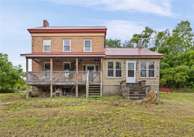 Photo 2 of Single family home for sale at 3263 Lembke Rd, Arcadia, NY 14489 | MLS# R1710181 | Listing updated on 2026-09-04