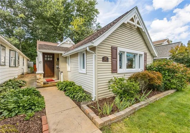 Photo 3 of Sale Pending at 17 Bateau Ter, Irondequoit, NY 14617 | MLS# R1708698 | Listing updated on 2026-09-04