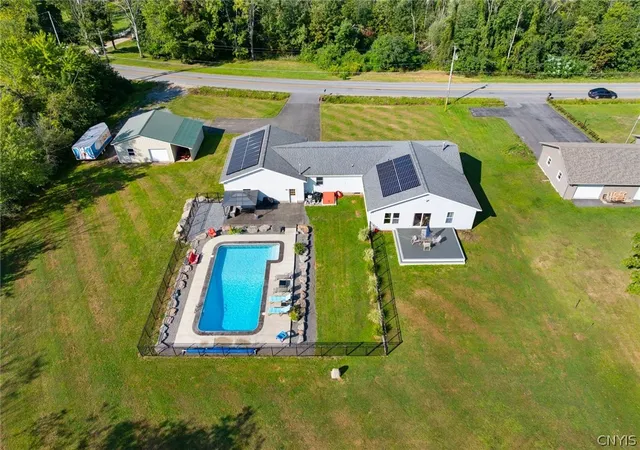Photo 3 of Sale Pending at 6208 Eureka Rd, Westmoreland, NY 13440 | MLS# S1710334 | Listing updated on 2026-09-01