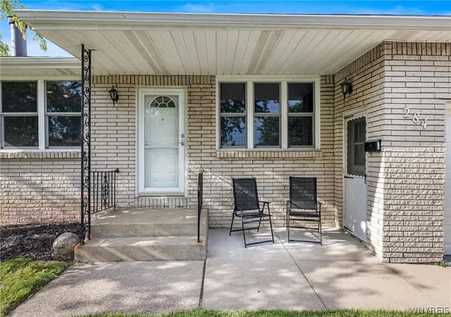 Photo 3 of Sale Pending at 284 Claudette Ct, Cheektowaga, NY 14043 | MLS# B1709791 | Listing updated on 2026-09-02