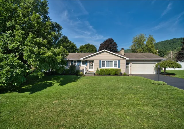 Photo 1 of Single family home for sale at 9 Flint Rd, Big Flats, NY 14845 | MLS# R1709772 | Listing updated on 2026-09-11
