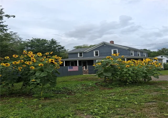 Photo 3 of Single family home for sale at 36734 State Hwy 23 W, Roxbury, NY 12434 | MLS# R1710404 | Listing updated on 2026-09-12