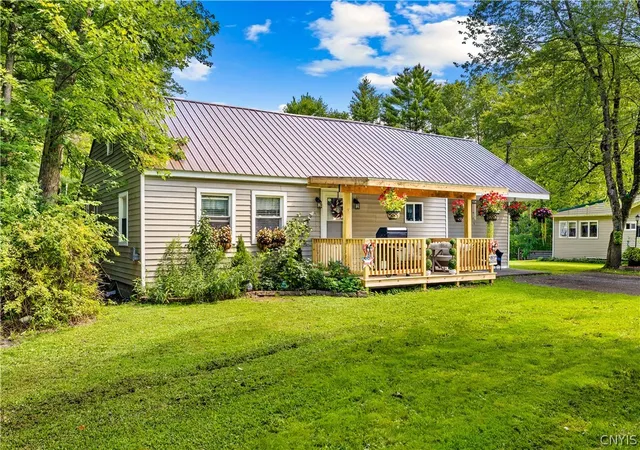 Photo 2 of Single family home for sale at 5643 Taberg Rd, Rome, NY 13440 | MLS# S1710265 | Listing updated on 2026-08-27