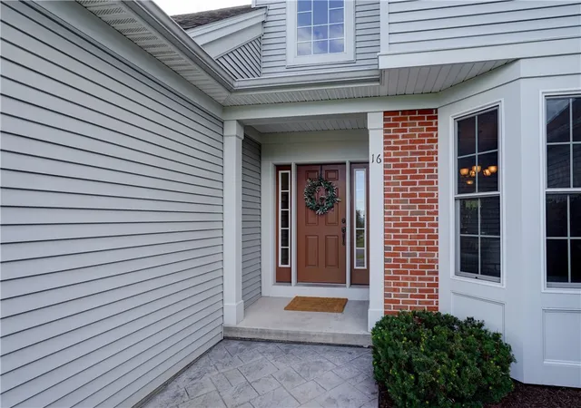 Photo 3 of Sale Pending at 16 Nature View, Pittsford, NY 14534 | MLS# R1709167 | Listing updated on 2026-09-04