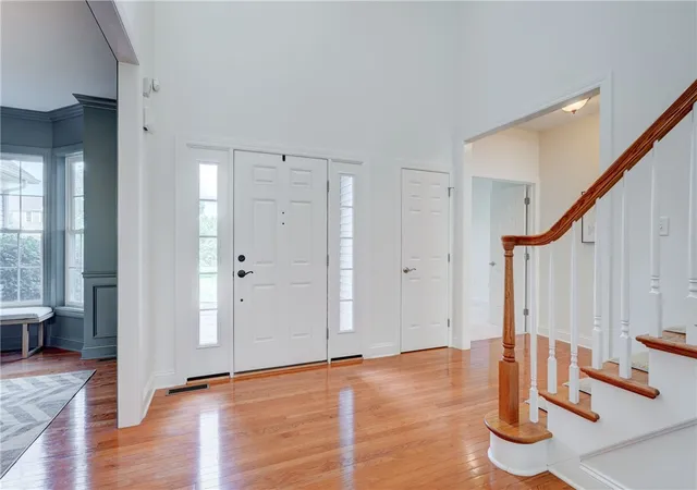 Photo 4 of Sale Pending at 16 Nature View, Pittsford, NY 14534 | MLS# R1709167 | Listing updated on 2026-09-04