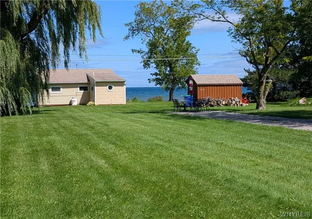 Photo 2 of Single family home for sale at 11153 Peters Ln, Yates, NY 14098 | MLS# B1710313 | Listing updated on 2026-08-31