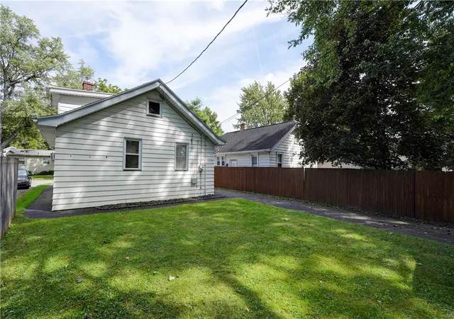 Photo 3 of Sale Pending at 259 Dorstone Rd, Gates, NY 14624 | MLS# R1708099 | Listing updated on 2026-09-02