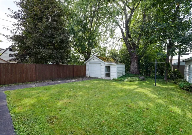 Photo 4 of Sale Pending at 259 Dorstone Rd, Gates, NY 14624 | MLS# R1708099 | Listing updated on 2026-09-02