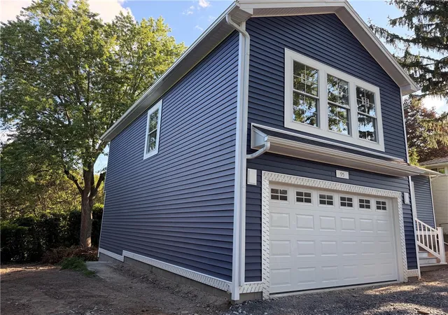 Photo 2 of Single family home for sale at 95 Highview Dr, Irondequoit, NY 14609 | MLS# R1708190 | Listing updated on 2026-08-31