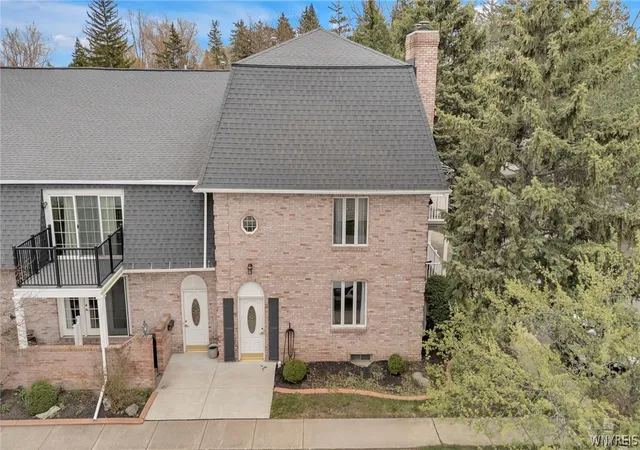 Photo 2 of Sale Pending at 4585 Chestnut Ridge Rd #11, Amherst, NY 14228 | MLS# B1710485 | Listing updated on 2026-09-09