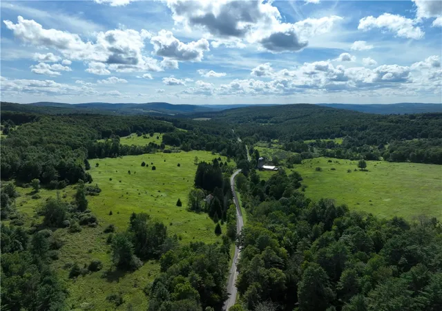 Photo 3 of Single family home for sale at 373 County Hwy 10, Morris, NY 13808 | MLS# R1708755 | Listing updated on 2026-08-27