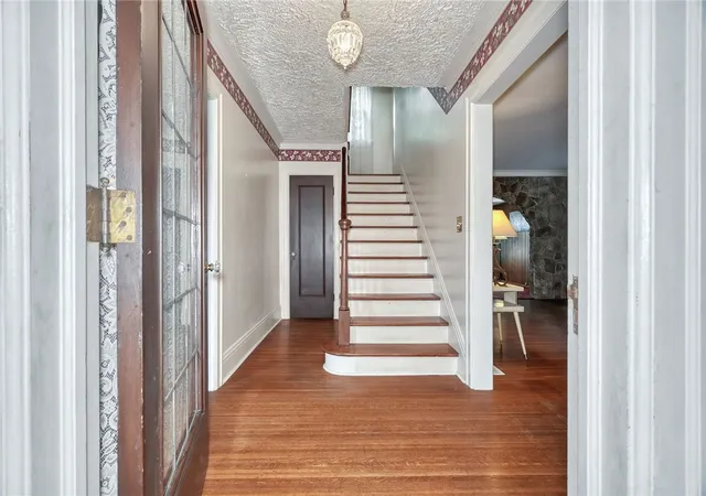 Photo 4 of Sale Pending at 641 Flower City Park, Rochester, NY 14615 | MLS# R1709835 | Listing updated on 2026-09-04