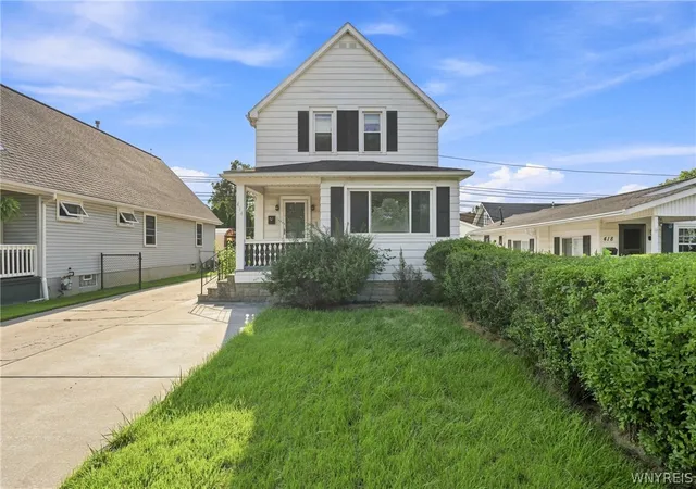 Photo 1 of Single family home for sale at 414 Niagara Falls Blvd, Tonawanda, NY 14223 | MLS# B1709977 | Listing updated on 2026-09-21