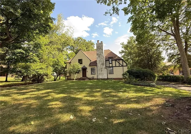 Photo 1 of Single family home for sale at 453 Main St, Oneida, NY 13421 | MLS# S1709840 | Listing updated on 2026-08-27